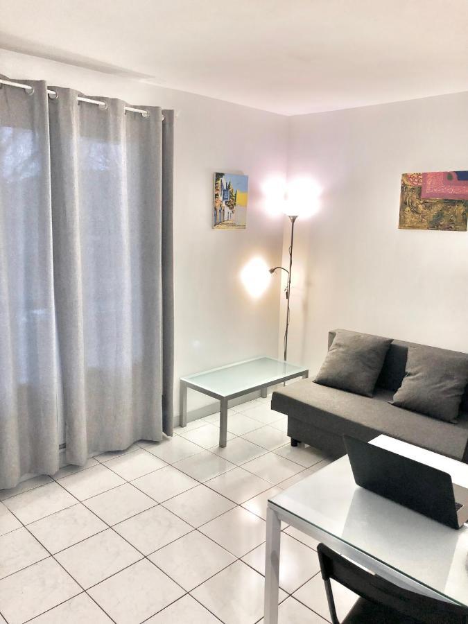 Studio Apartment Near To Paris Creteil Ngoại thất bức ảnh